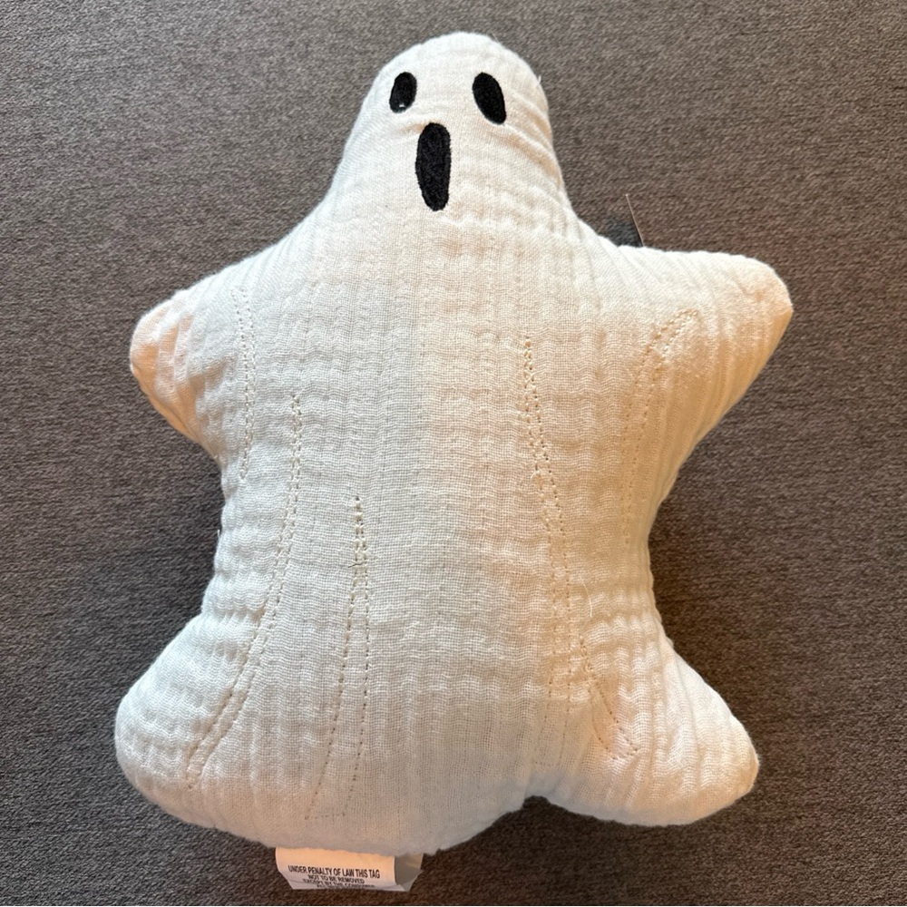 Halloween Ghost Silhouette pillow White Cotton Muslin Decor Textured 15”x18”